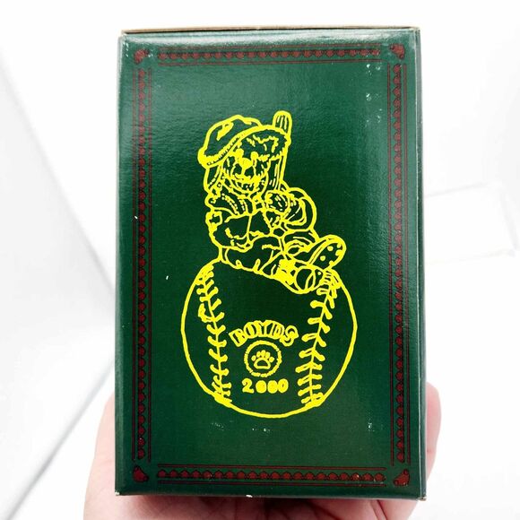 Boyds Bearstone McGwire It's Outa Here Baseball Christmas Ornament #25717 w/Box - Picture 8 of 8